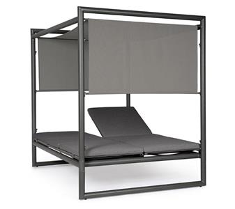 251003 Sonnenbett Konnor Bizzotto.jpg